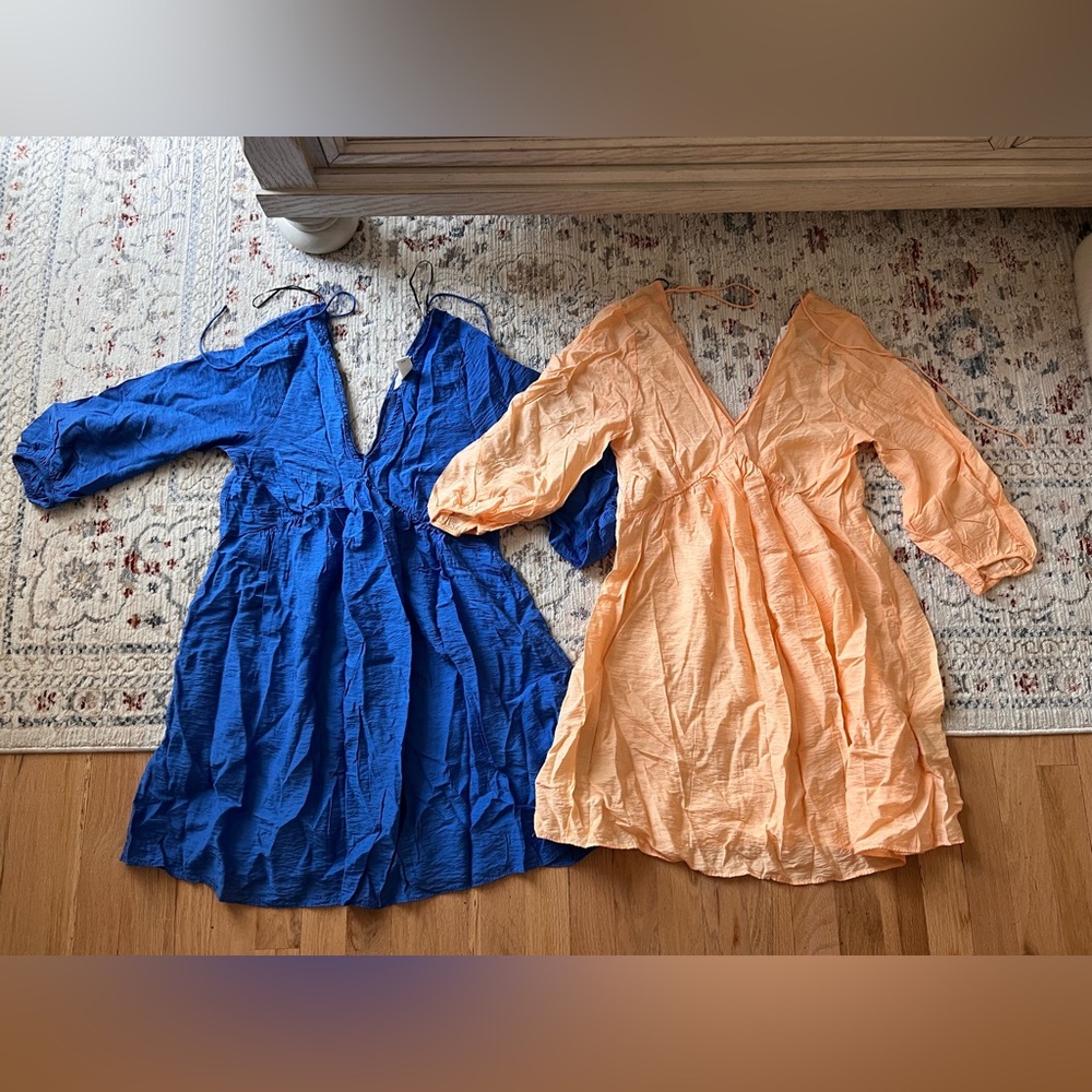 Bundle of 2 H&M V-neck long sleeve dresses size XS blue orange